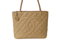 Load image into Gallery viewer, CHANEL シャネル 復刻トート 10番台 ハンドバッグ ココマーク キャビアスキン ベージュ シルバー金具 美品 中古 62485