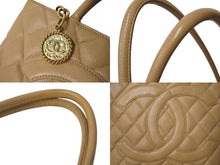 Load image into Gallery viewer, CHANEL シャネル 復刻トート 10番台 ハンドバッグ ココマーク キャビアスキン ベージュ シルバー金具 美品 中古 62485