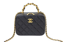 Load image into Gallery viewer, 極美品 CHANEL シャネル トップハンドル ヴァニティ スモール チェーン ショルダーバッグ ラムスキン ブラック ランダム 中古 62501