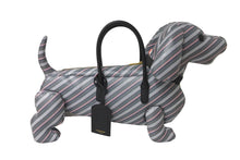 Load image into Gallery viewer, 極美品 THOM BROWNE トムブラウン ハンドバッグ ミディアムグレー モノグラムコーティングキャンバス HECTORバッグ 犬 グレー MAG050A07557035 中古 62545