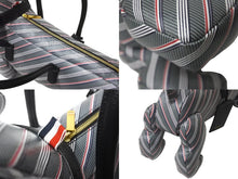 Load image into Gallery viewer, 極美品 THOM BROWNE トムブラウン ハンドバッグ ミディアムグレー モノグラムコーティングキャンバス HECTORバッグ 犬 グレー MAG050A07557035 中古 62545