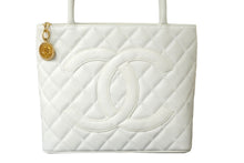 Load image into Gallery viewer, 極美品 CHANEL シャネル 復刻トート 8番台 ハンドバッグ ココマーク キャビアスキン ホワイト ゴールド金具 中古 62547