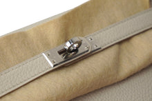 Load image into Gallery viewer, 新品未使用 HERMES エルメス ケリー25 B刻印 2024年購入品 ベトン トゴ シルバー金具 内縫 中古 62559