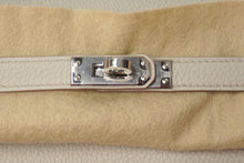 Load image into Gallery viewer, 新品未使用 HERMES エルメス ケリー25 B刻印 2024年購入品 ベトン トゴ シルバー金具 内縫 中古 62559