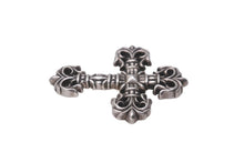 Load image into Gallery viewer, CHROME HEARTS クロムハーツ フィリグリークロス スモール ペンダント シルバー 76.1g シルバー925 美品 中古 62595
