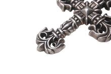 Load image into Gallery viewer, CHROME HEARTS クロムハーツ フィリグリークロス スモール ペンダント シルバー 76.1g シルバー925 美品 中古 62595