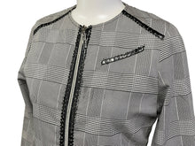 Load image into Gallery viewer, Christian Dior クリスチャンディオール キッズ ジャケット チェック柄 サイズ12A ブラック ホワイト シルバー金具 良品 中古 62601