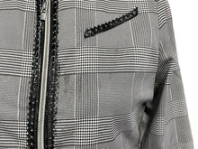 Load image into Gallery viewer, Christian Dior クリスチャンディオール キッズ ジャケット チェック柄 サイズ12A ブラック ホワイト シルバー金具 良品 中古 62601