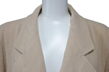 Load image into Gallery viewer, CHANEL シャネル ウール ダブルジャケット U01119V04724 ベージュ サイズ40 ココマークボタン 美品 中古 62615