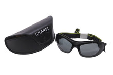 Load image into Gallery viewer, 極美品 CHANEL シャネル サングラス ゴーグル ココマーク スポーツライン 26616 S5587 ブラック グリーン 中古 62656