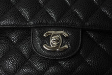 Load image into Gallery viewer, 極美品 CHANEL シャネル Wフラップ 25 ショルダーバッグ キャビアスキン ランダム マトラッセ シルバー金具 ブラック 中古 62674