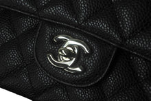 Load image into Gallery viewer, 極美品 CHANEL シャネル Wフラップ 25 ショルダーバッグ キャビアスキン ランダム マトラッセ シルバー金具 ブラック 中古 62674