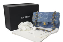 Load image into Gallery viewer, 新品同様 世界完売品 CHANEL シャネル チェーンショルダーバッグ パーツ付き マトラッセ ランダム デニム ブルー ゴールド金具 62676
