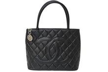 Load image into Gallery viewer, CHANEL シャネル 復刻トートバック A01804 7番台 キャビアスキン ブラック シルバープレート 美品 中古 626922