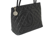 Load image into Gallery viewer, CHANEL シャネル 復刻トートバック A01804 7番台 キャビアスキン ブラック シルバープレート 美品 中古 626922