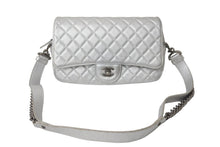 Load image into Gallery viewer, CHANEL シャネル マトラッセ チェーンショルダー ショルダーバッグ 22番台 ラムスキン シルバー シルバー金具 美品 中古 62693