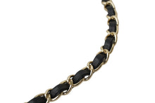 Load image into Gallery viewer, 極美品 CHANEL シャネル 巾着ミニ チェーンショルダーバッグ ランダム デニム ブラックパープル ゴールド金具 中古 62698