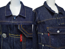 Load image into Gallery viewer, Levi&#39;s リーバイス オリジナルフェイク KAWS 直筆サイン入り デニムジャケット シルバー金具 サイズ38 美品 中古 62712