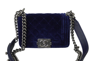 CHANEL シャネル ミニボーイシャネル チェーンショルダーバッグ ベロア 17番台 ネイビー シルバー金具 美品 中古 62722