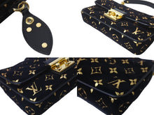 Load image into Gallery viewer, 極美品 LOUIS VUITTON ルイヴィトン ポシェット カリー M93131 ワンショルダーバック 2010年クルーズライン ブラック 中古 62739