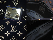 Load image into Gallery viewer, 極美品 LOUIS VUITTON ルイヴィトン ポシェット カリー M93131 ワンショルダーバック 2010年クルーズライン ブラック 中古 62739