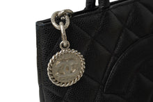 Load image into Gallery viewer, CHANEL シャネル ハンドバッグ 復刻トート キャビアスキン マトラッセ ココマーク 6番台 シルバー金具 美品 中古 62750