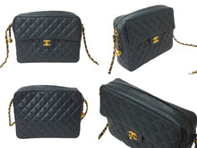Load image into Gallery viewer, 極美品 CHANEL シャネル ビジューチェーンショルダーバッグ マトラッセ 玉付きキャビアスキン 3番台 グリーン 中古 62752