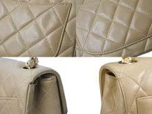 Load image into Gallery viewer, 極美品 新型 CHANEL シャネル ヴィンテージ ミニマトラッセチェーンショルダーバッグ 6番台 ベージュ 中古 62753