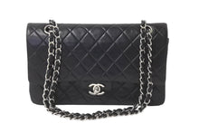 Load image into Gallery viewer, CHANEL マトラッセWフラップチェーンショルダー 6番台 25cm ショルダーバッグ ブラック シルバー金具 ラムスキン 美品 中古 62759