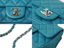 Load image into Gallery viewer, CHANEL シャネル ショルダーバッグ ミニマトラッセ マトラッセ 17cm ラムスキン グリーン系 シルバー金具 20番台 中古 62788