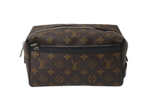 Load image into Gallery viewer, LOUIS VUITTON ルイヴィトン トゥルーストワレ モノグラムマカサー ポーチ M40378 ブラウン シルバー金具 美品 中古 62814