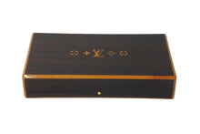 Load image into Gallery viewer, LOUIS VUITTON ルイヴィトン モノグラムモチーフ コフレ ドゥ ヴォワヤージュ マホガニー シガーケース M58565 美品 中古 62832