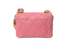 極美品 22SS CHANEL シャネル チェーンショルダーバッグ AS3213 ラムスキン ピンク ゴールド金具 ランダム 中古 62850