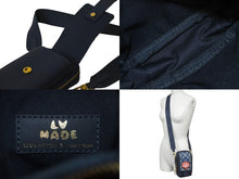 Load image into Gallery viewer, LOUIS VUITTON ルイ ヴィトン ダブルフォンポーチ NIGOコラボ M81060 モノグラムデニム トリヨンレザー ショルダー 美品 中古 62853