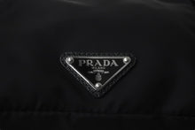 Load image into Gallery viewer, PRADA プラダ ウエストバッグ ボディバッグ 2VL056 トライアングルロゴ サフィアーノレザー ブラック シルバー金具 美品 中古 62862