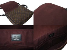 Load image into Gallery viewer, 極美品 LOUIS VUITTON ルイ ヴィトン ディストリクトMM ショルダーバッグ モノグラムマカサー M40934 ブラウン ブラック 中古 62868
