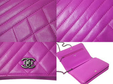 Load image into Gallery viewer, CHANEL シャネル 長財布 チェーンウォレット ショルダーバッグ マトラッセ シェブロン ラムスキン パープル ガンメタリック 美品 中古 62870