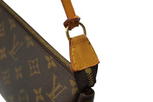 Load image into Gallery viewer, 極美品 LOUIS VUITTON ルイヴィトン アクセサリーポーチ ポシェットアクセソワール M51980 モノグラム 中古 62878