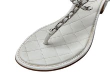 Load image into Gallery viewer, CHANEL シャネル ココマーク サンダル ラムスキン ホワイト ベージュ シルバー金具 サイズ37C 美品 中古 62890