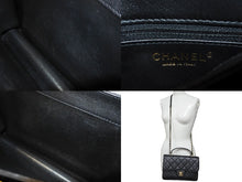 Load image into Gallery viewer, CHANEL シャネル マトラッセ トップハンドル25 チェーンショルダーバッグ ランダム ブラック ゴールド金具 美品 中古 62892