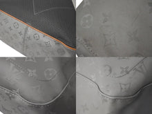 Load image into Gallery viewer, LOUIS VUITTON ルイヴィトン モノグラム チタニウム バックパックPM リュック M43882 カーキ ロゴ バックパック 美品 中古 62920