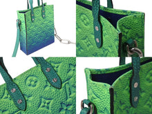 Load image into Gallery viewer, 極美品 LOUIS VUITTON ルイヴィトン バッグ サックプラXS イリュージョン 22年コレクション 2way グリーン M81221 レザー 中古 62921