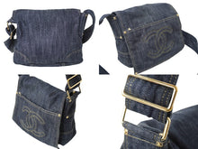Load image into Gallery viewer, CHANEL シャネル ショルダーバッグ スパークリングデニム 10番台 ココマーク ネイビー A31987 ゴールド金具 美品 中古 62925