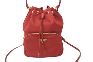 極美品 PRADA プラダ ハンドバッグ 2WAY トライアングルロゴ ナイロン ネレッド巾着 1BH038 中古 62931 