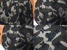 Load image into Gallery viewer, LOUIS VUITTON ルイヴィトン モノグラモフラージュ トレイ トートバッグ M95783 村上隆 マークジェイコブス カーキ 美品 中古 62951