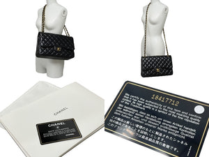 極美品 CHANEL シャネル チェーンショルダーバッグ マトラッセ30 Wフラップ A58600 ブラック 18番台 中古 62961