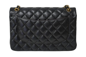 極美品 CHANEL シャネル チェーンショルダーバッグ マトラッセ30 Wフラップ A58600 ブラック 18番台 中古 62961