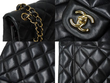 Load image into Gallery viewer, 極美品 CHANEL シャネル チェーンショルダーバッグ マトラッセ30 Wフラップ A58600 ブラック 18番台 中古 62961
