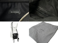 Load image into Gallery viewer, 極美品 BALENCIAGA バレンシアガ ル カゴール ショルダーバッグ ブラック 7190652 シルバー金具 現行 中古 62963