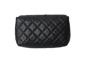 極美品 CHANEL シャネル ポーチ マトラッセ 17番台 化粧ポーチ ラムスキン ブラック シルバー金具 中古 62973